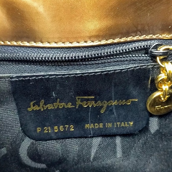 Salvatore Ferragamo Gancini Bronze - Picture 8 of 9